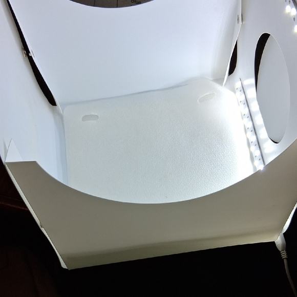 LED Photo Studio Box - White - Picture 3 of 6